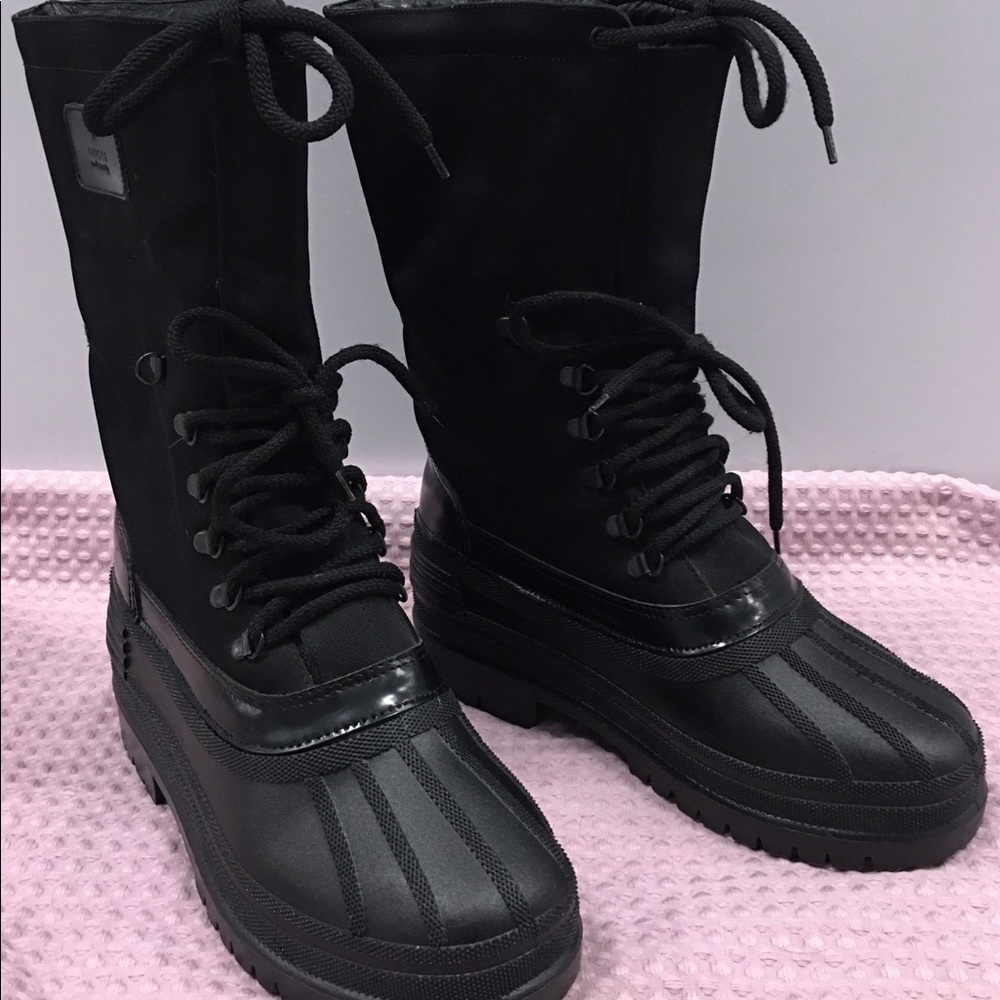Authentic GUCCI Snow Boots - Black - Size: 6 B
